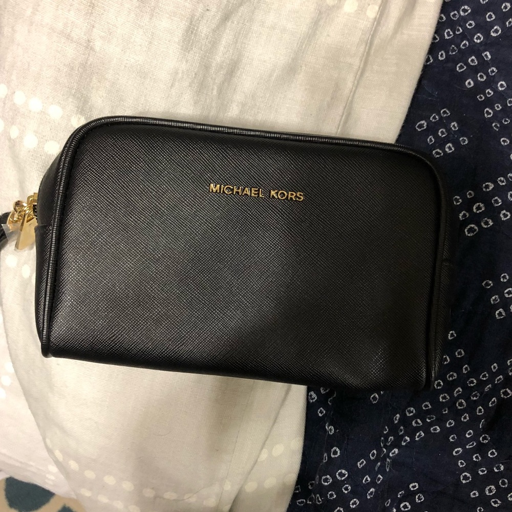 Michael Kors BRAND NEW makeup bag